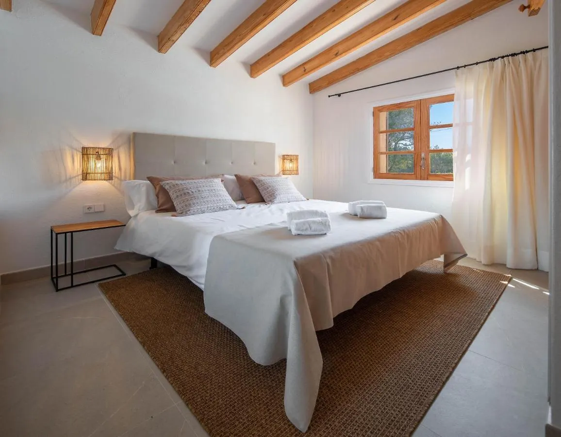 Villa Can Canavaret By Sunvillas Mallorca 波连萨港