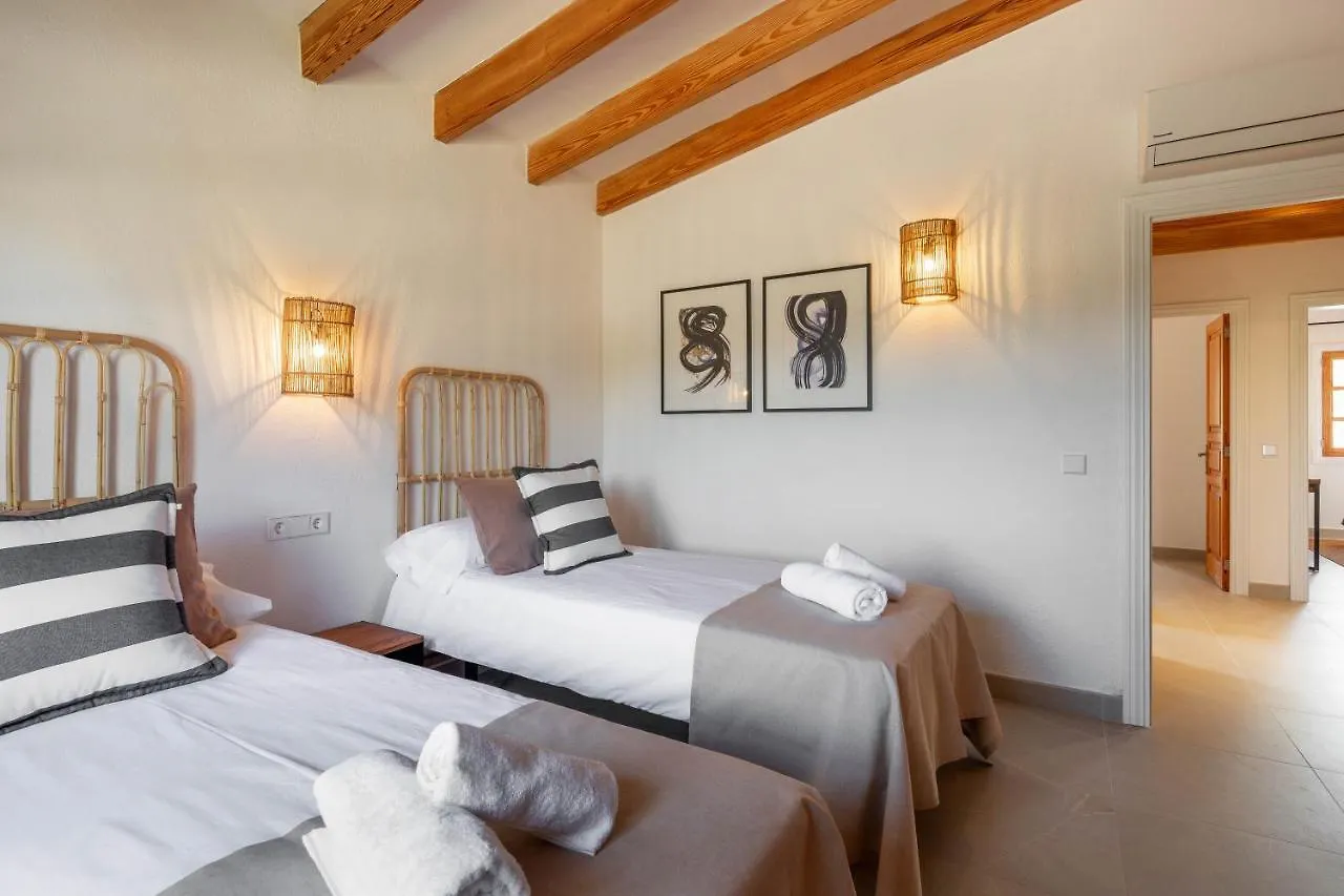 Villa Can Canavaret By Sunvillas Mallorca Port de Pollença